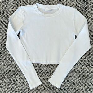 Cropped white long sleeve Tshirt